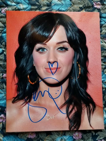 Katy Perry Authentic Hand Signed 8x10  Photo Autographed   Singer Cover