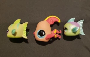 Littlest Pet Shop Set: #519 Green Fish #643 Pink Angel Fish #514 Purple Fish LPS - Bild 1 von 6