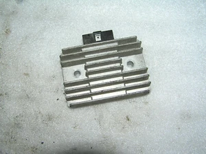 KAWASAKI ZR 550B Zephyr  Laderegler voltage regulator - Bild 1 von 2