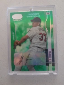 Adam Johnson 2003 LEAF CERTIFIED MATERIALS MIRROR EMERALD Autograph #107 02/05 - Picture 1 of 2
