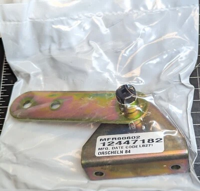 HMMWV HUMMER-H1  4L80E Transmission Shift Lever Bracket 12447182 [BB39] - Image 1 of 4