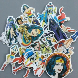 Confezione Adesivi Eroina Donna 20 Pezzi Vinile Skateboard Bagagli Laptop Decalcomania Bomba Lotto - Foto 1 di 8