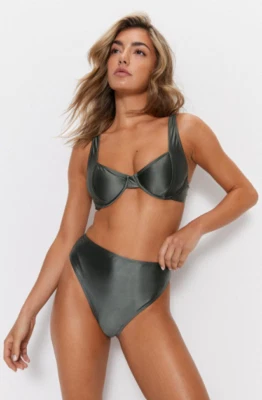 Juego de bikini de cintura alta satinada de almacén talla 8 Foto 1 de 4