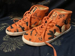 VEJA Lily Cole & Sky Rainforest Rescue Collaboration High Top Trainer Größe UK5 - Bild 1 von 7
