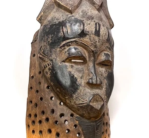 Mblo Portrait Maske.  Baule People, Côte d'Ivoire. - Bild 1 von 15