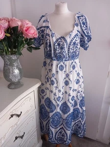 Ladies blue & white lined cotton dress from F&F size 18 - Picture 1 of 1