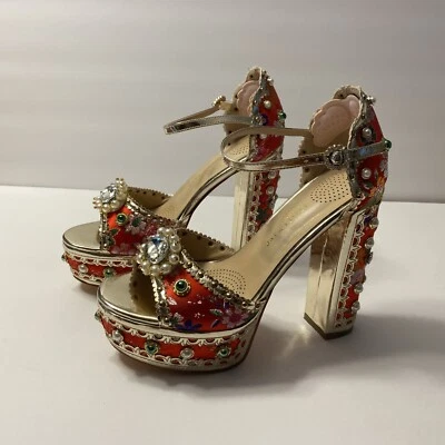 Sandalias de plataforma AZALEA WANG rojas Cici con joyas para mujer talla 8,5 adornadas elegantes Foto 1 de 4