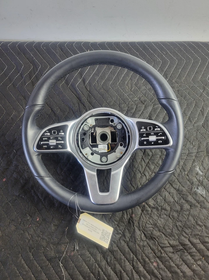Volante Mercedes-Benz GLC300 2020 2021 2022 usado OEM Foto 1 de 4