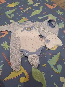 baby boy set new 0-3 month - Picture 1 of 5