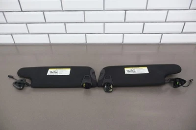 Par de parasoles iluminados 15-17 Dodge Challenger izquierda y derecha OEM (Negro X9) Foto 1 de 4