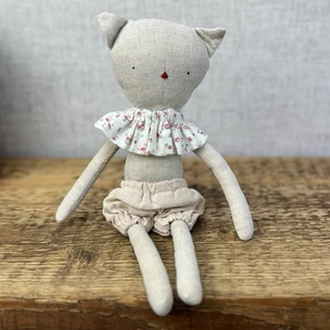 Mini Pickles Kitten - Small Linen Kitten In Shorts & Frilly Neck Piece 9" - Picture 1 of 13