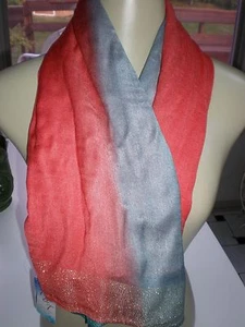 NUEVO CON ETIQUETAS Mujer DIFERENTES COLORES BUFANDA CHAL GRAN TAMAÑO CON CUBIERTA DE CABEZA BRILLANTE - Imagen 1 de 1