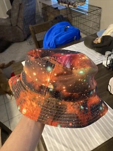 KBETHOS Fischerhut orange schwarz Galaxy Erwachsene Einheitsgröße - Bild 1 von 3