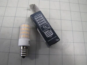 Emery Allen EA-E17-5.0W-001-279F-D Dimmable LED Light Bulb 120VAC 60Hz 2700K NEW - Picture 1 of 3
