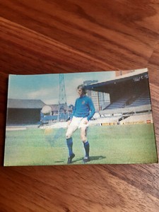 THE SUN GALLERY OF FOOTBALL ACTION TILT 3D CARD 1972 Jimmy Robertson Stoke City