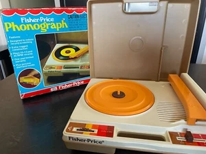 Vintage Fisher Price Phonograph Record Player with Box 1983 #825 needs a needle - Picture 1 of 11