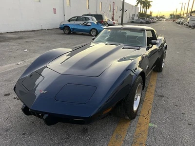 Chevrolet Corvette 1977  Foto 1 de 4