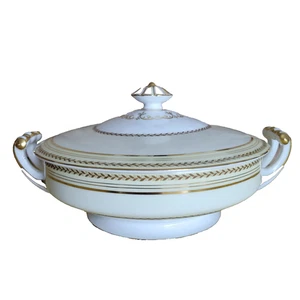Vtg Noritake Fine China Caliban Pattern 3733 Covered Soup Bowl White/Cream - Picture 1 of 12