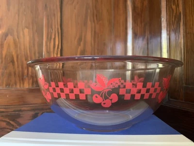 Vtg Pyrex Red Cherries, Gingham Glass Mixing Bowl 325 2.5 L Oven & Microwave Sf. - Image 1 of 3