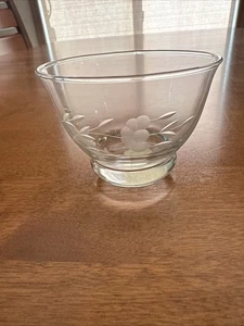 4 Princess House Heritage Pattern Etched 3.25" Mini Crystal Dessert Bowls - Picture 1 of 10