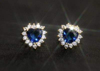 Pendientes/Studds en forma de corazón de zafiro y diamantes creados (oro amarillo plata GF) Foto 1 de 4