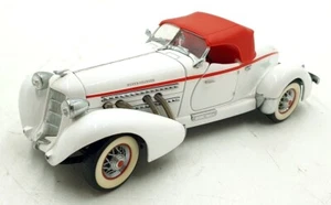 Franklin Mint 1/24 Scale 6525U - 1935 Auburn Boattail Speedster - White - Picture 1 of 5