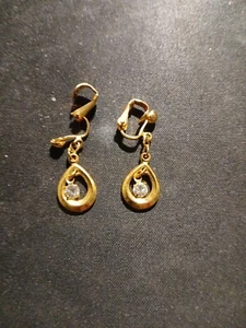 Classic Vintage 11k Gold Drop Earrings with dangling Lab created Diamond - Picture 1 of 1