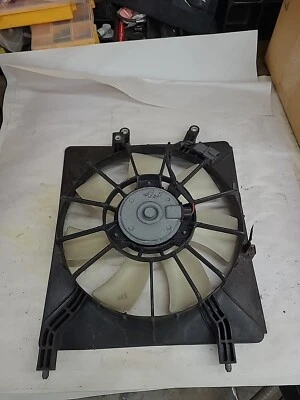 2004 - 2008 Acura TSX Electric Cooling Fan OEM Right Passenger - Image 1 of 4