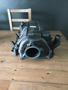 Gen III Dodge Durango Intake Manifold 2025 1400 Miles OEM Mopar - Picture 1 of 4