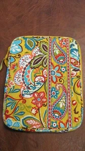 VERA BRADLEY QUILTED L-ZIP TABLET CASE IPAD COVER PAISLEY 8 X 10.5" RETIRED - Picture 1 of 5