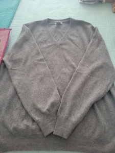 Members Mark Men's 100% Cashmere  V-Neck GRAY Sweater Size XL in Bag Cleaned - Picture 1 of 3