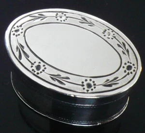 Antiguo rallador de nuez moscada de plata de ley, Samuel Pemberton, Birmingham 1798 - Imagen 1 de 13