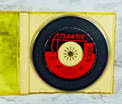 AC/DC - BACK IN BLACK / YOU SHOOK ME ALL NIGHT LONG (1993) RARE CD SINGLE+++ - Imagem 1 de 3