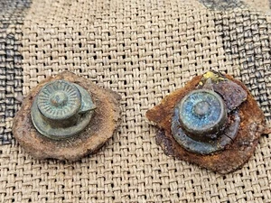 RELIQUIA CASCO PICKELHAUBE POSTES LATERALES DE LATÓN ALEMÁN ORIGINAL DE LA PRIMERA GUERRA MUNDIAL - Imagen 1 de 2