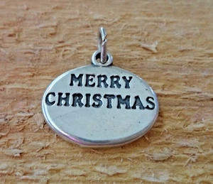 Sterling Silver 17x20mm solid 4.5 gram Merry Christmas Holiday Christmas Charm - Picture 1 of 5
