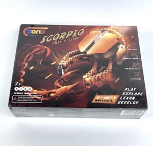 Scorpio Grip x Sting 2-in-1 Model Scorpion C-Bionic Toys Biology + Technology - Picture 1 of 3