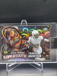 🔥2024 Wild Card Dino-Might Prehistoric Travis Hunter True 1/1 #PHST-TH🔥 - Foto 1 di 4