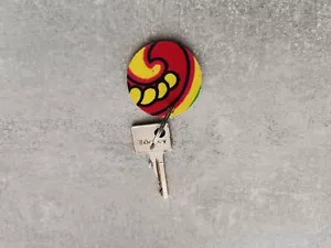 Ball-Schlüsselanhänger Holz mit Ankara Afrikanische Stoffe aus 100 % Baumwolle. - Bild 1 von 4