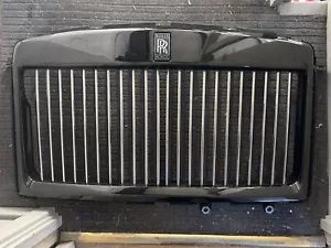 GENUINE ROLLS ROYCE CULLINAN 2022 FRONT GRILL BLACK - Picture 1 of 5