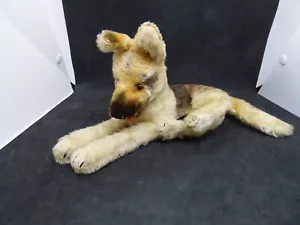 Vintage STEIFF Dog Laying German Shepherd Alsatian 16 x 28cm Missing Ear Button - Picture 1 of 11
