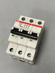 ABB S 203 P C 16 25000 - Disyuntor 16A Tipo C - IEC60947-2 Cat .A55C 4Kv - Imagen 1 de 5