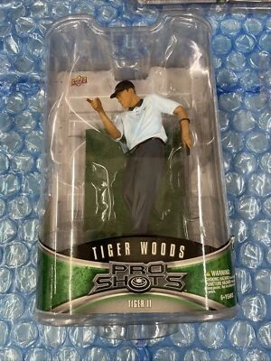 Tiger Woods Action Figure SERIES 1 #2 II Upper Deck Pro Shots 2008 PGA statue - Image 1 of 3