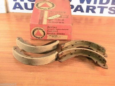 奥迪 Fox 大众大众 Dasher 后刹车鞋套装 1974 - 1978 — 第 1/3 张图片