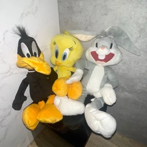 Looney Tunes Plush Soft Toy Bundle Daffy Duck Bugs Bunny Tweety Pie - Picture 1 of 8