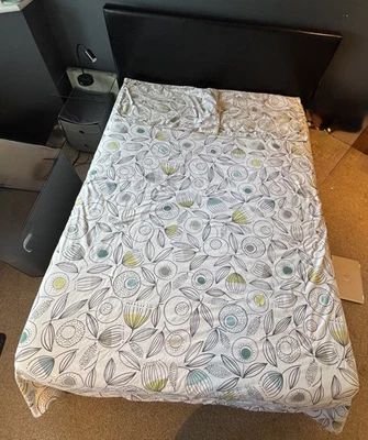 Funda nórdica Next King Size con 2 fundas de almohada Foto 1 de 4