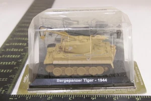 Bergepanzer Tiger 1944 ACBG-11 by AmerCom 14+  NEW Old Stock - Picture 1 of 4