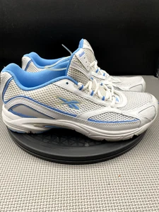 Reebok 901MCP Womens Size 9 Shoes White Blue Classic Trainer Sneakers - Picture 1 of 12