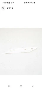 NEW MB CLA C117 FRONT RIGHT BETWEEN FENDER SEAL A1178890295 ORIGINAL - Picture 1 of 4