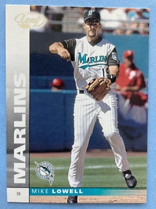 2002 Leaf Baseball Sample #70 Mike Lowell - Florida Marlins - Picture 1 of 2