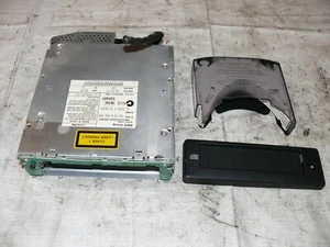 BMW 6er 630i E63 190 KW 258 PS CD Wechsler 6 fach CD Magazin 6956939 6960516 R27 - Bild 1 von 3